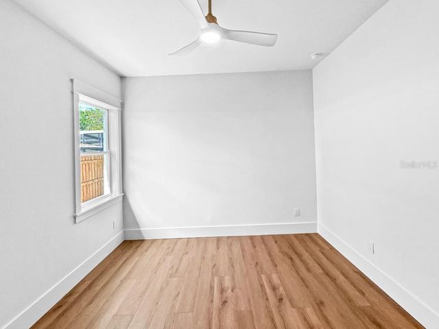 1607 GRAY STREET S, Gulfport, FL 33707