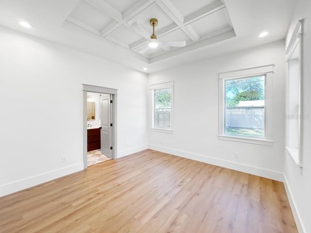 1607 GRAY STREET S, Gulfport, FL 33707