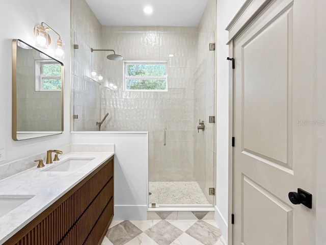 1607 GRAY STREET S, Gulfport, FL 33707