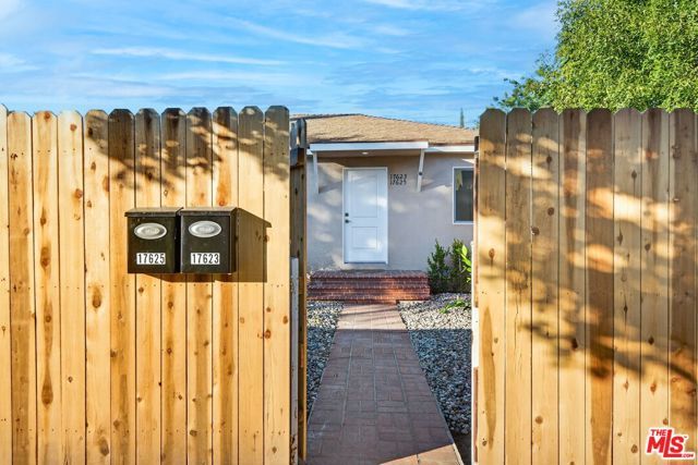 17623 Burbank Boulevard, Encino (los Angeles), CA 91316