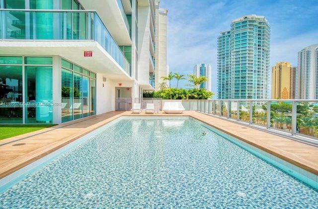 330 Sunny Isles Blvd 5-2002, Sunny Isles Beach, FL 33160
