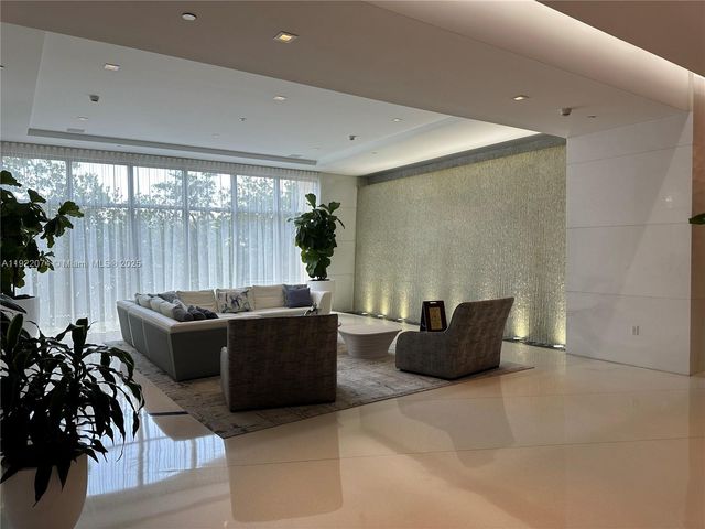 330 Sunny Isles Blvd 5-2002, Sunny Isles Beach, FL 33160