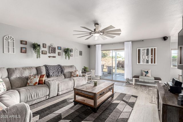 7552 E ELENA Circle, Mesa, AZ 85208