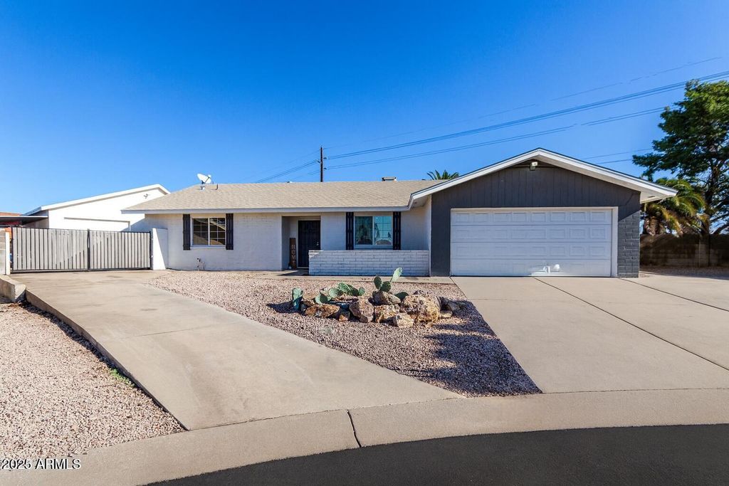 7552 E ELENA Circle, Mesa, AZ 85208