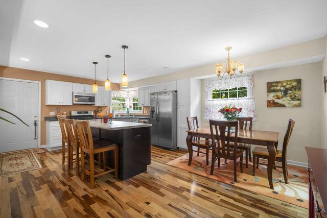 5234 Roberts DRIVE, Greendale, WI 53129