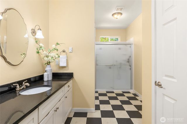 20367 Fortune Place NE, Poulsbo, WA 98370