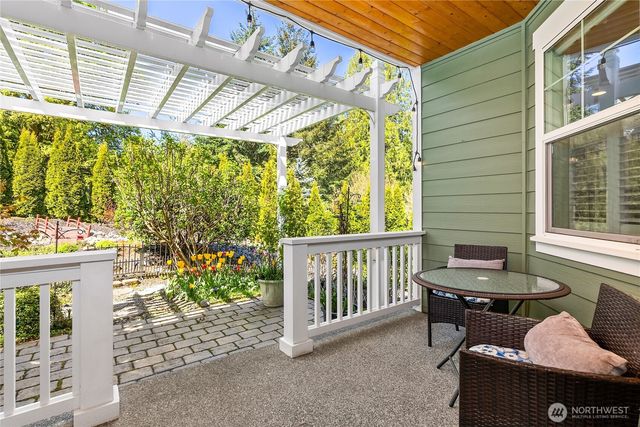 20367 Fortune Place NE, Poulsbo, WA 98370