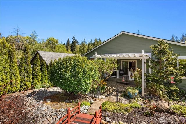 20367 Fortune Place NE, Poulsbo, WA 98370