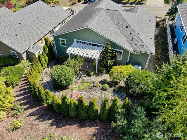 20367 Fortune Place NE, Poulsbo, WA 98370