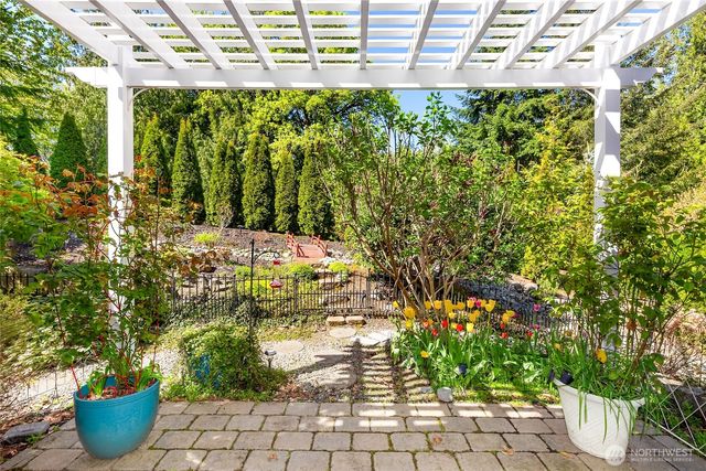 20367 Fortune Place NE, Poulsbo, WA 98370