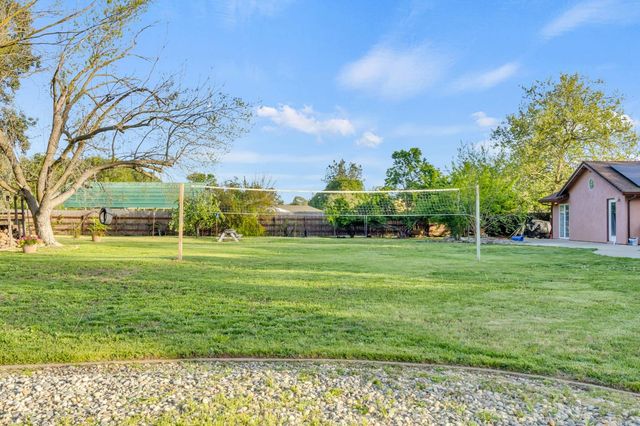 2013 Rushing River Ct, Elverta, CA 95626