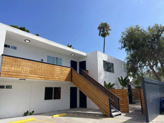 4328 Fanuel, San Diego, CA 92109