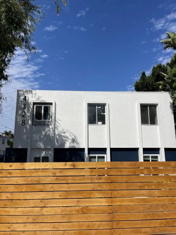 4328 Fanuel, San Diego, CA 92109