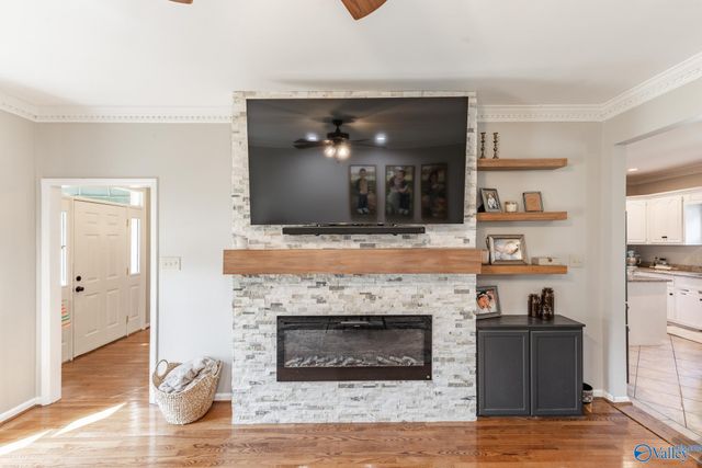 2406 Auburn Drive, Decatur, AL 35603