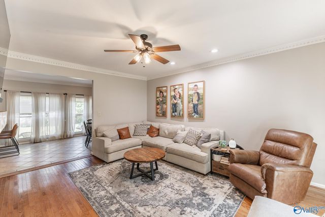 2406 Auburn Drive, Decatur, AL 35603