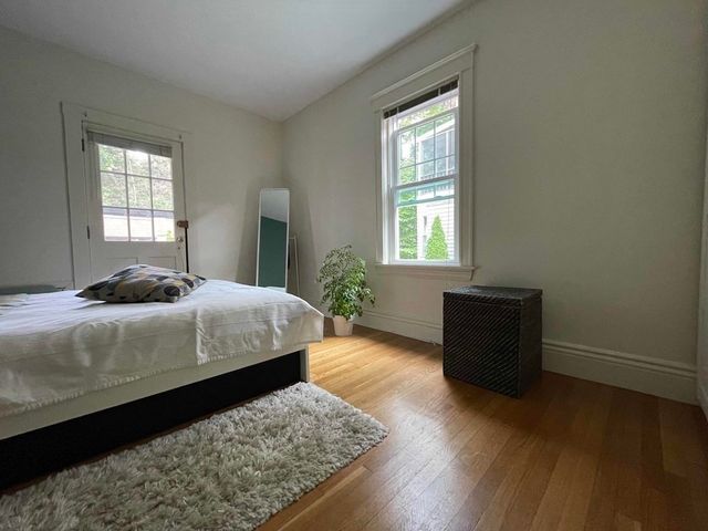 78 Stearns Rd 1, Brookline, MA 02446
