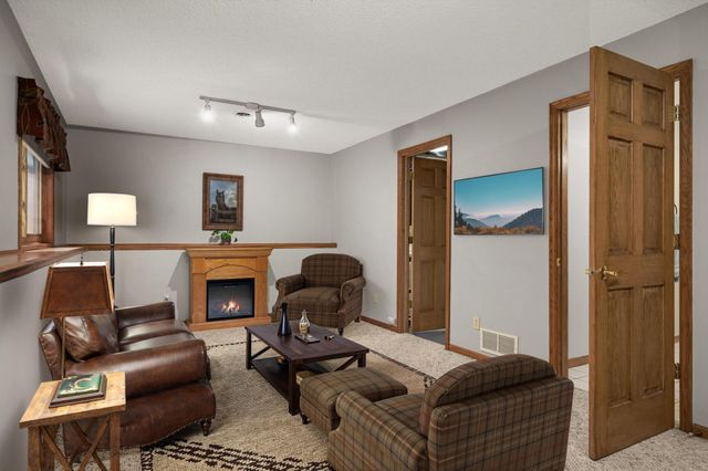 8553 Chanhassen Hills Drive S, Chanhassen, MN 55317