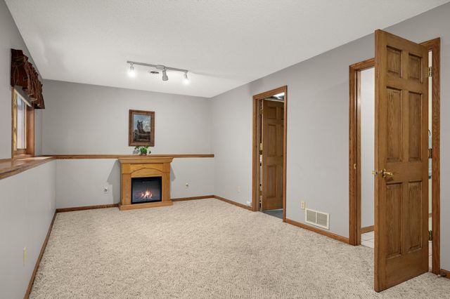 8553 Chanhassen Hills Drive S, Chanhassen, MN 55317