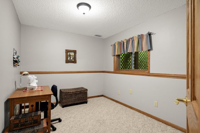 8553 Chanhassen Hills Drive S, Chanhassen, MN 55317