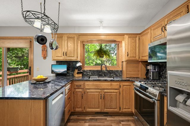 8553 Chanhassen Hills Drive S, Chanhassen, MN 55317