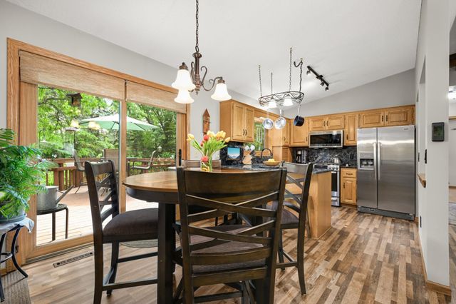 8553 Chanhassen Hills Drive S, Chanhassen, MN 55317