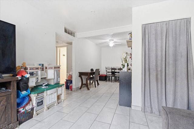 6148 Camino De Rosa Drive, Las Vegas, NV 89108