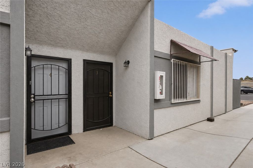 6148 Camino De Rosa Drive, Las Vegas, NV 89108 — photo 2