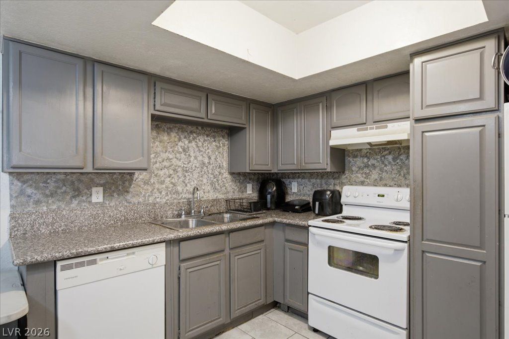 6148 Camino De Rosa Drive, Las Vegas, NV 89108 — photo 3