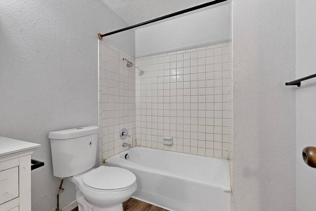 502 Utah Street NE, Albuquerque, NM 87108