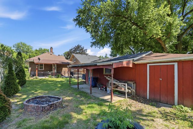 2175 18TH Street, East Moline, IL 61244