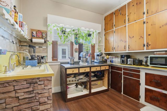 2175 18TH Street, East Moline, IL 61244