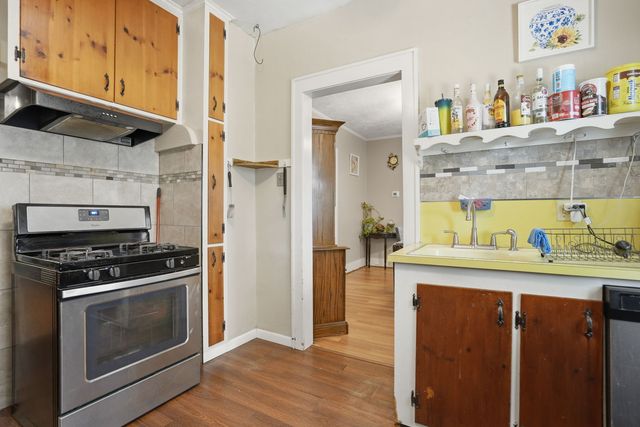 2175 18TH Street, East Moline, IL 61244