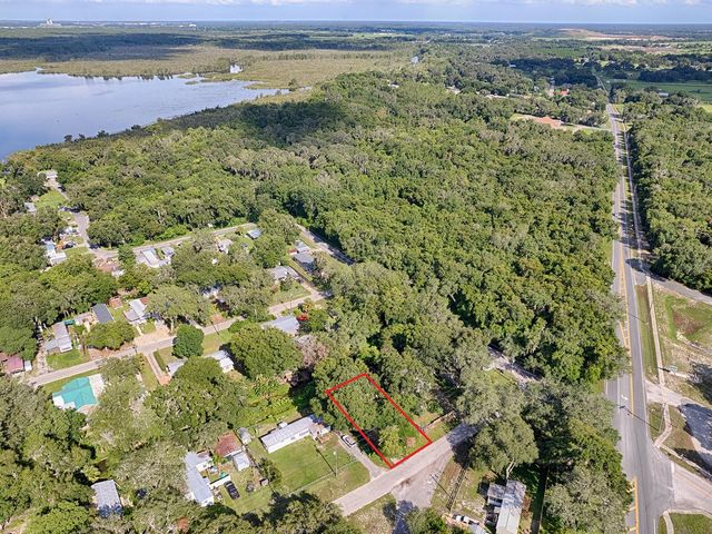 853 CR 484, Lake Panasoffkee, FL 33538