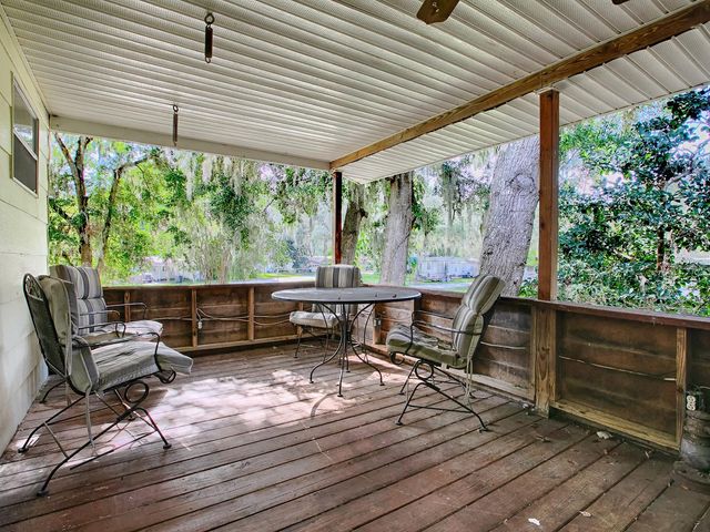 853 CR 484, Lake Panasoffkee, FL 33538