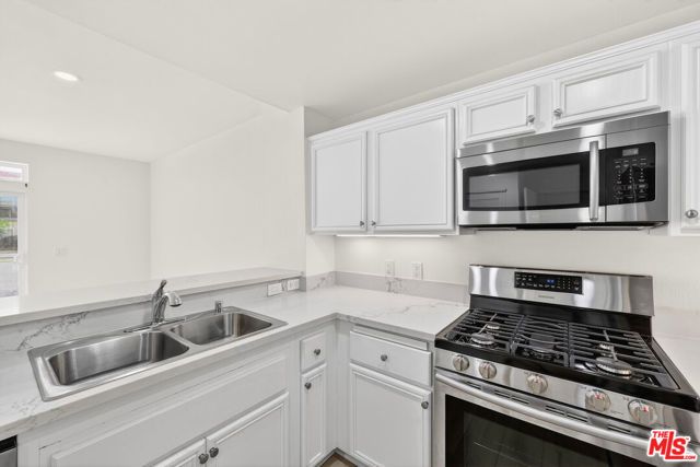 13200 Pacific Promenade 351, Los Angeles, CA 90094