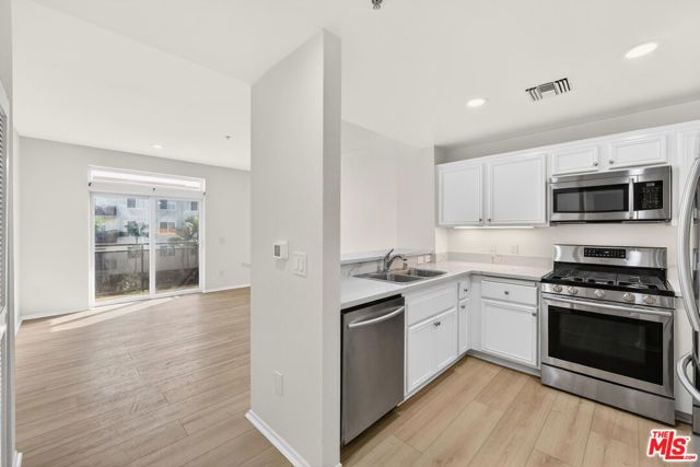 13200 Pacific Promenade 351, Los Angeles, CA 90094