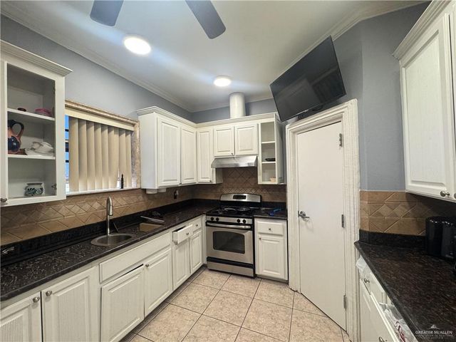 5512 Lakota Drive, Edinburg, TX 78542