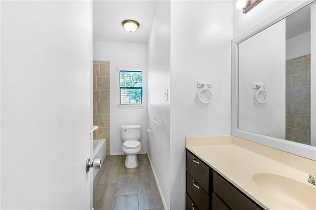 5305 Indio DR B, Austin, TX 78745