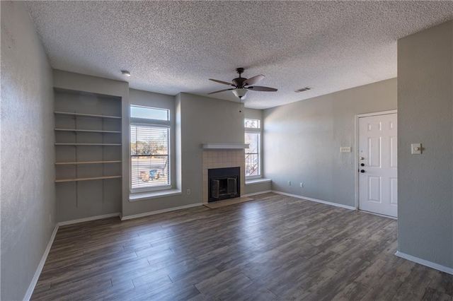 5305 Indio DR B, Austin, TX 78745