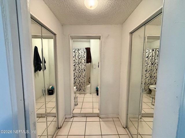 2846 YELLOW PINE Drive, Jacksonville, FL 32277