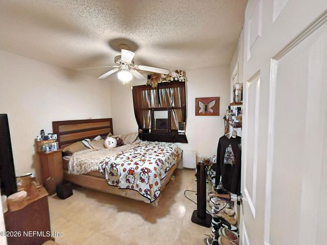 2846 YELLOW PINE Drive, Jacksonville, FL 32277