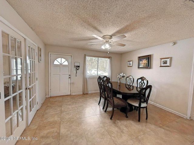 2846 YELLOW PINE Drive, Jacksonville, FL 32277