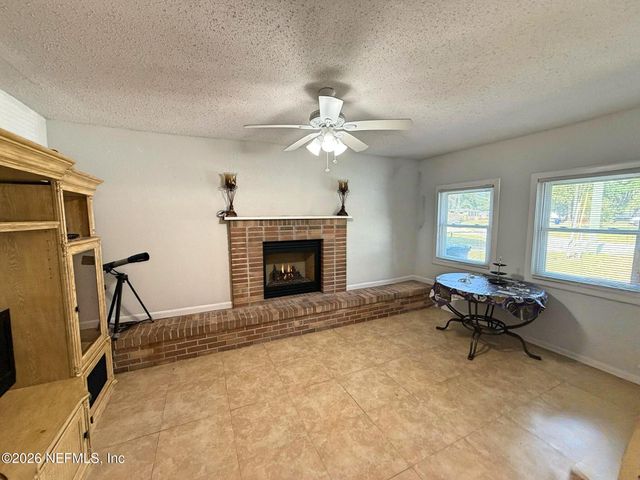 2846 YELLOW PINE Drive, Jacksonville, FL 32277