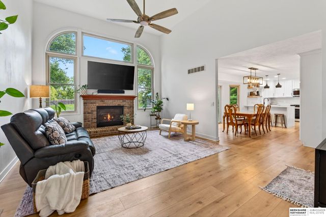 2206 Greenwald Street, Bellevue, NE 68123