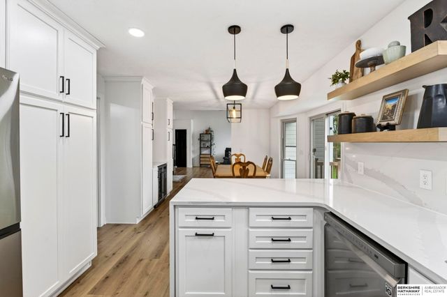 2206 Greenwald Street, Bellevue, NE 68123