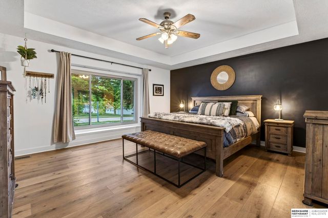 2206 Greenwald Street, Bellevue, NE 68123