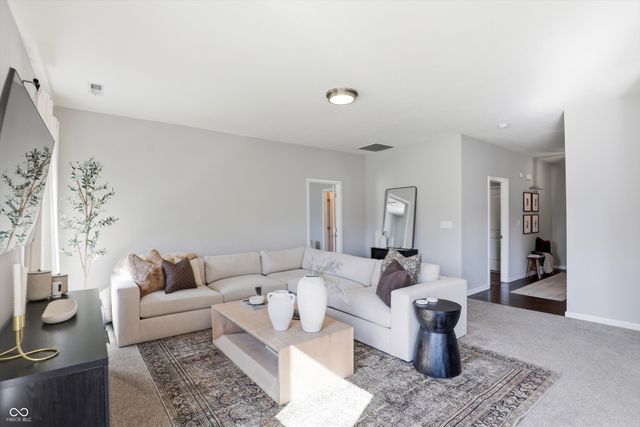 410 Shadetree Court, Sheridan, IN 46069