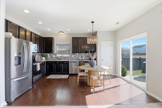 410 Shadetree Court, Sheridan, IN 46069