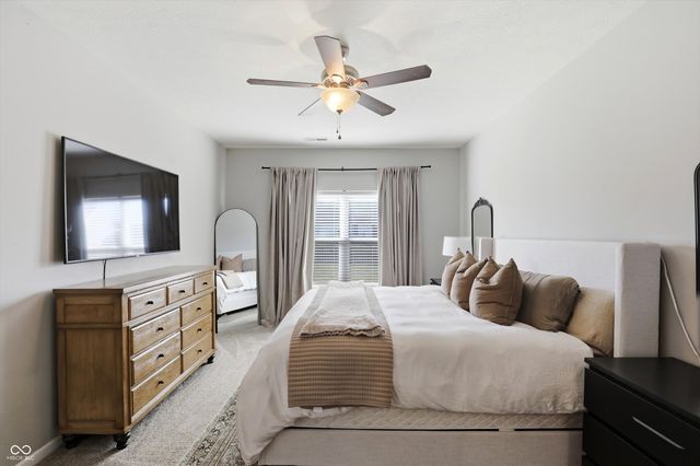 410 Shadetree Court, Sheridan, IN 46069