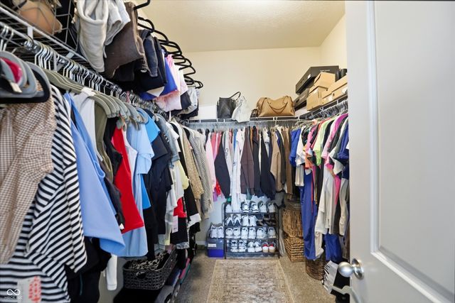 410 Shadetree Court, Sheridan, IN 46069